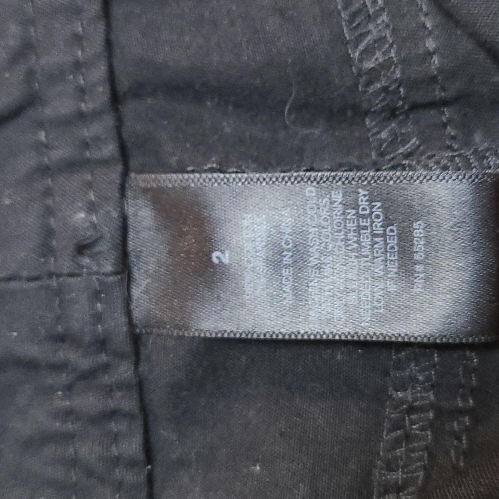 EXPRESS SHORTS - Picture 6 of 6